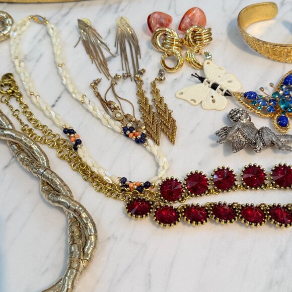 Gobs of Vintage jewelry with Beveled Mirror Vanity/Dresser Tray - Picture 14 of 17